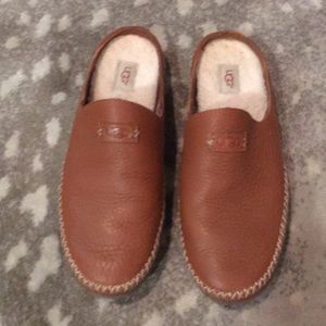 Ugg slippers, excellent condition